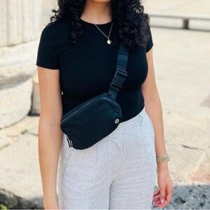 Express Essential Fitted Ribbed Cropped Short Sleeve Baby Tee